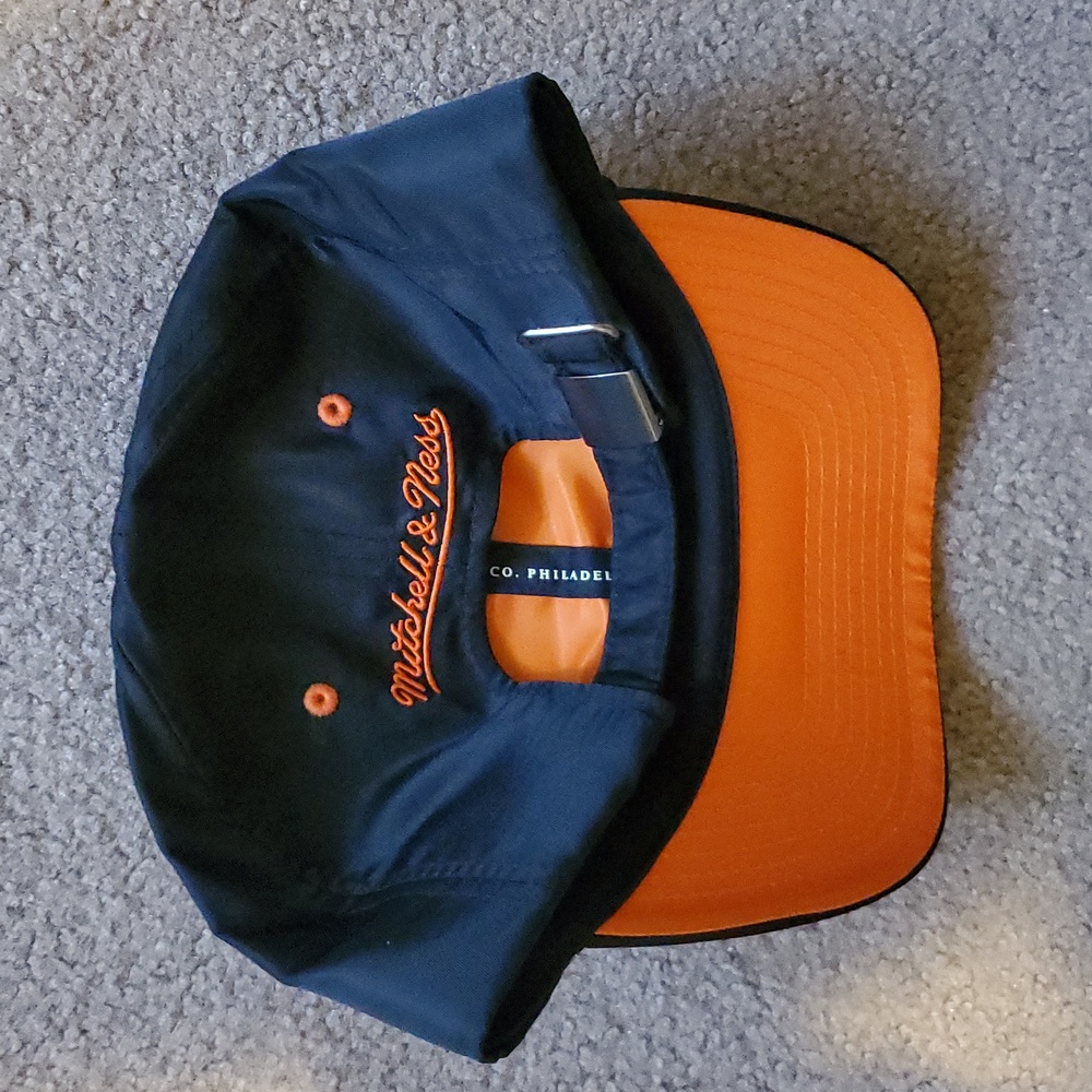 Mitchell & Ness Flight Pattern Nylon Strapback Hat - Picture 5 of 9